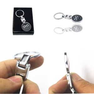 Breloc Dacia, sigla pe ambele parti, din metal, ambalat in cutie, Magrot 20383 Dacia 4 Breloc Dacia, sigla pe ambele parti, din metal, ambalat in cutie, Magrot 20383 Dacia