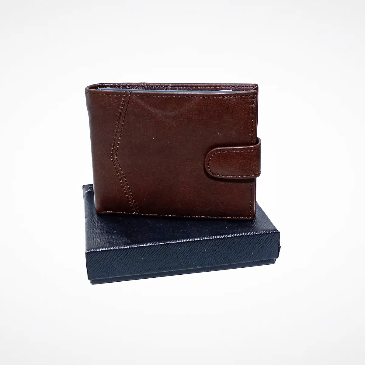 Portofel Barbatesc din Piele Naturala Maro interior multicolor Inchidere cu Capsa – 7 Sloturi pentru Carduri, Buzunar Maruntis - Fereastra CI. - Magrot 26047 2 Portofel barbati maro Magrot – cutie cadou eleganta inclusaPortofel barbati maro Magrot – cutie cadou eleganta inclusa
